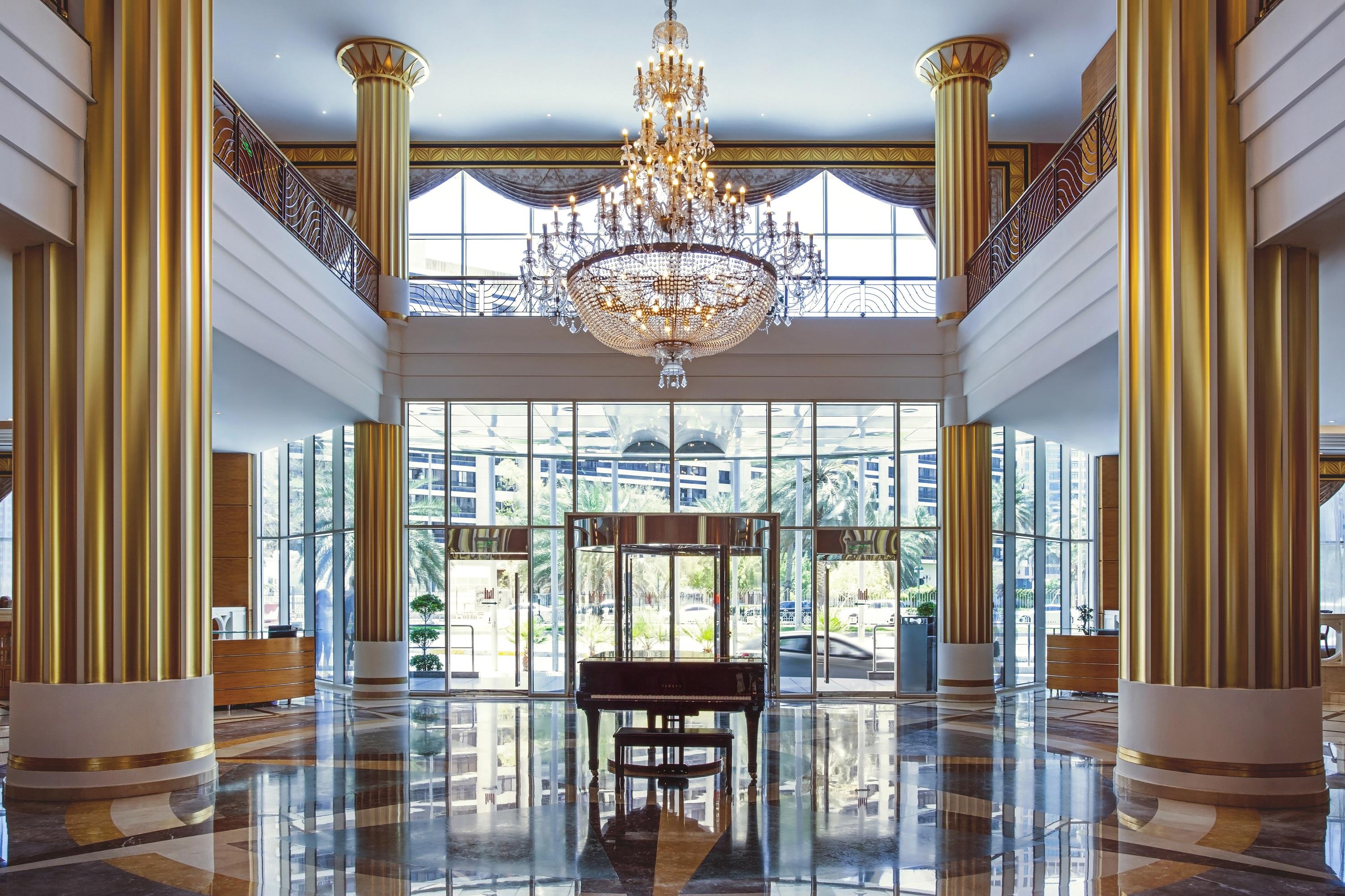 โรงแรมคอร์นิช อาบูดาบี ภายนอก รูปภาพ Lobby