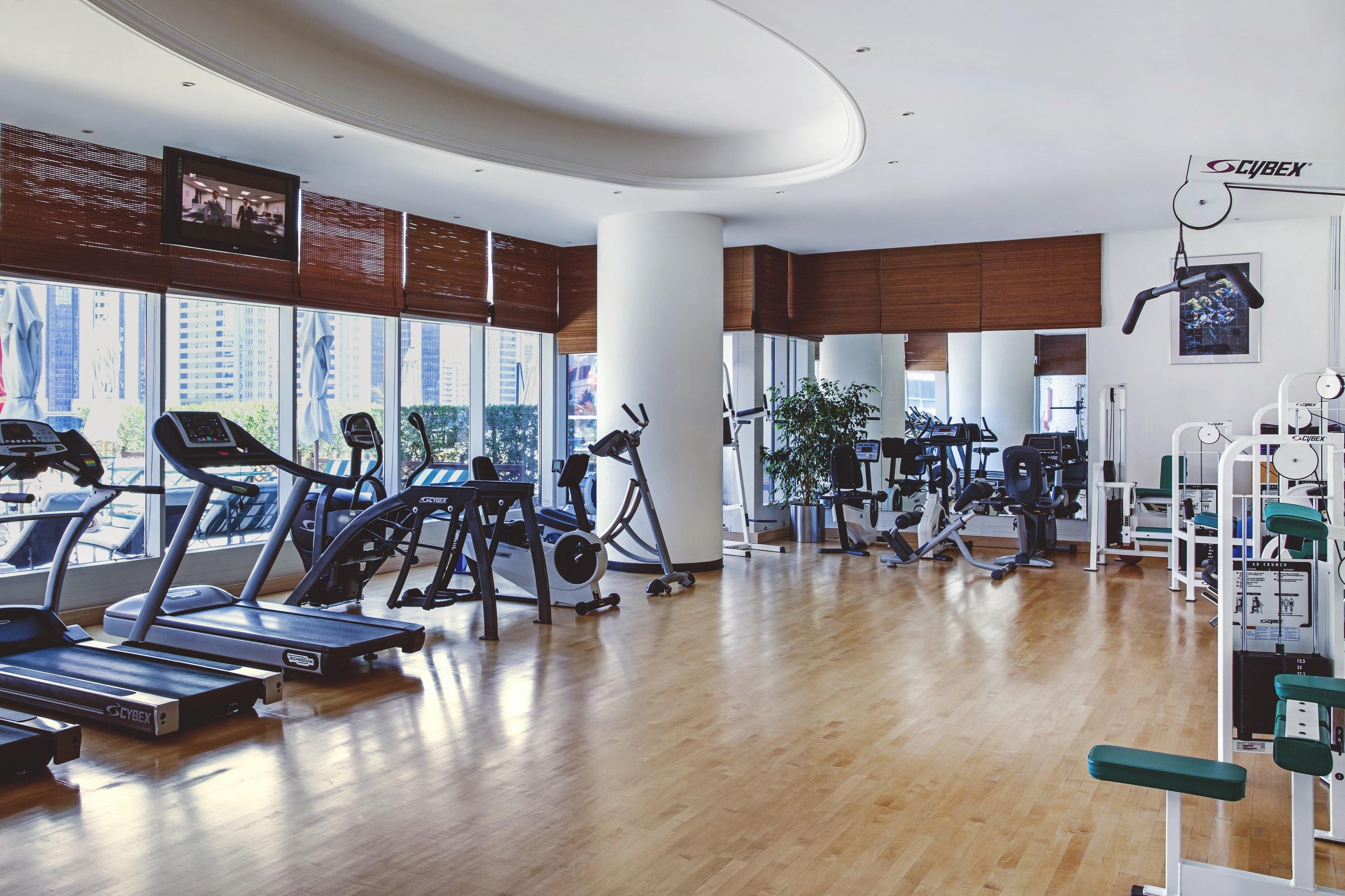 โรงแรมคอร์นิช อาบูดาบี ภายนอก รูปภาพ A gym in a hotel